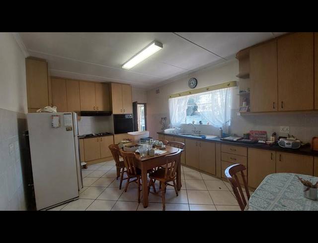 3 BEDROOM PROPERTY TO RENT IN CHRISMAR